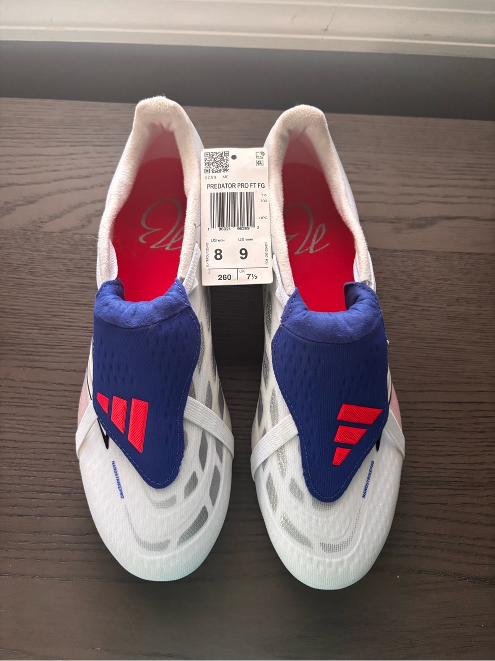 Elite Blue and white Adidas Predators in size 8. - Picture 5 of 7
